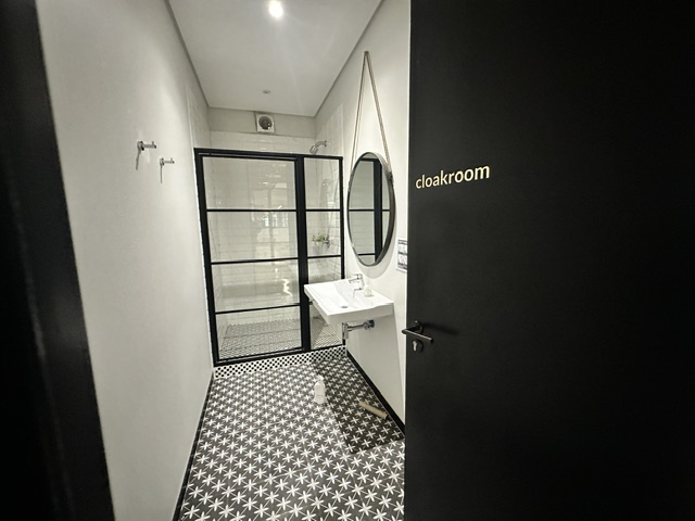 To Let Commercial Property for Rent in Woodstock Western Cape